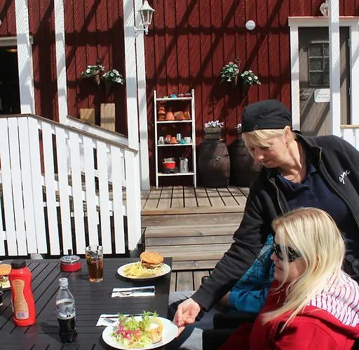 Loma-asunnot Skatafe *